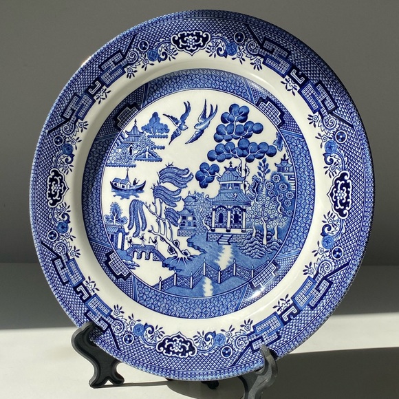 Vintage Churchill Blue Willow Plate 10” blue & white - Picture 2 of 10